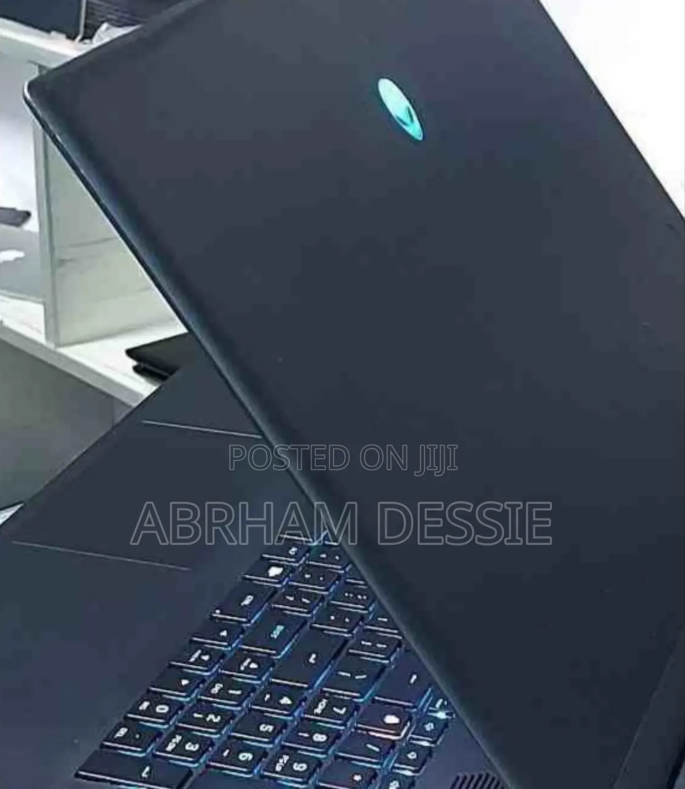 New Laptop Alienware M17x R2 24GB Intel Core Ultra 9 SSD 1T