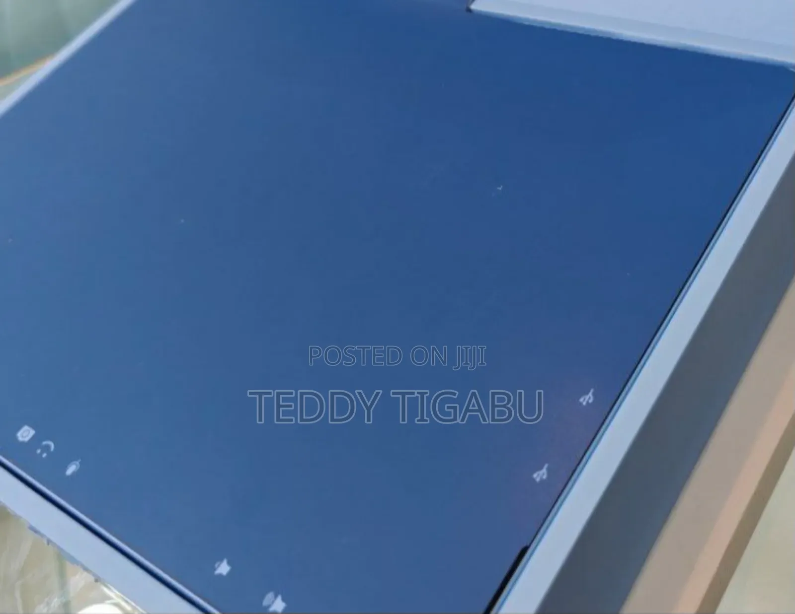 New Microsoft Surface Pro 11th Edition, a Copilot+ PC 16GB SSD 512GB