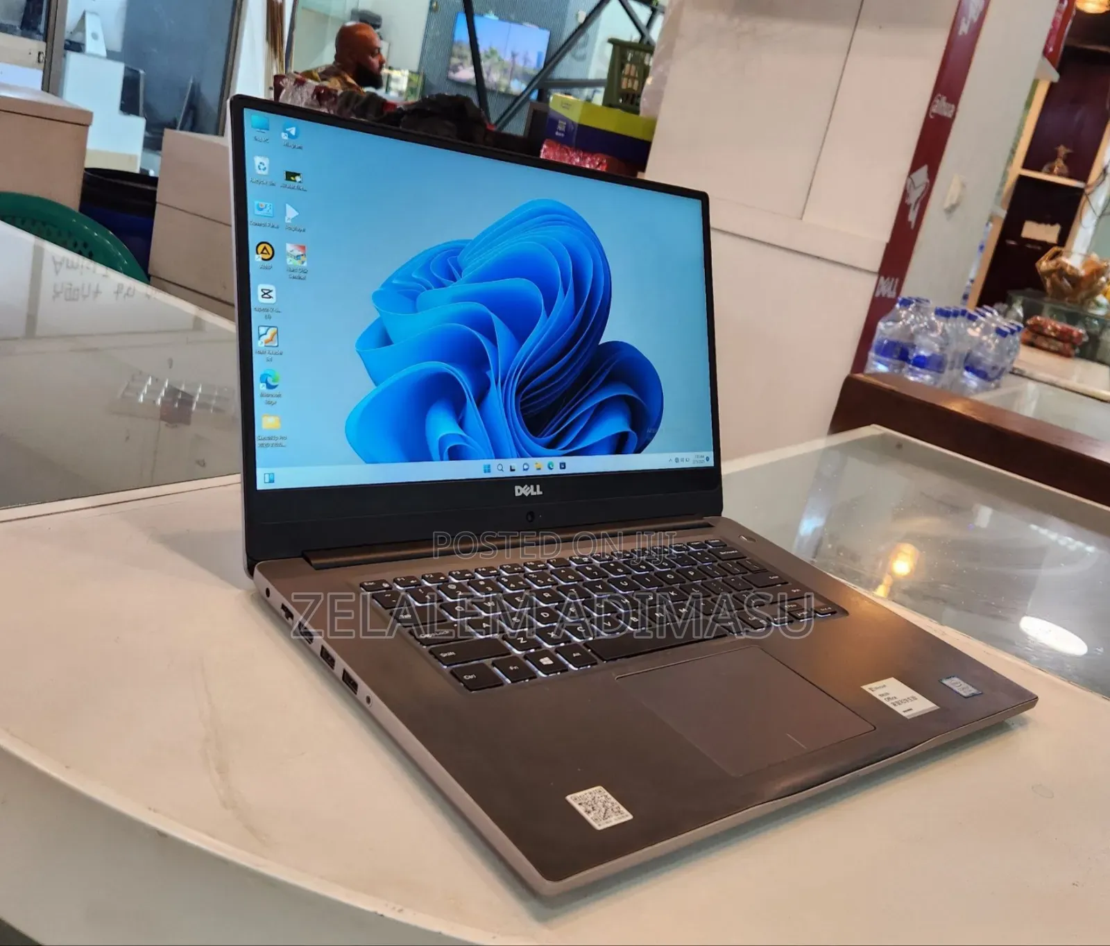 New Laptop Dell Inspiron 15 16GB Intel Core I7 SSD 256GB