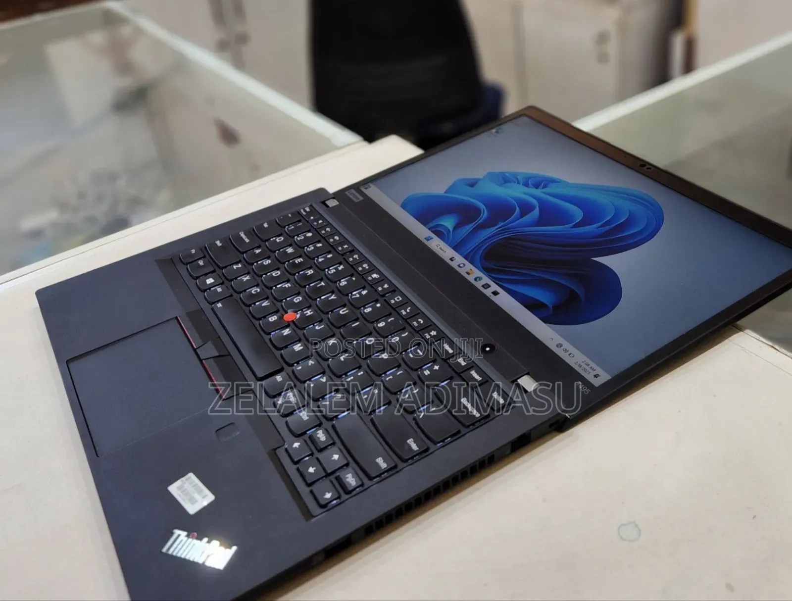 New Laptop Lenovo ThinkPad T495s 16GB AMD Ryzen 5 SSD 512GB