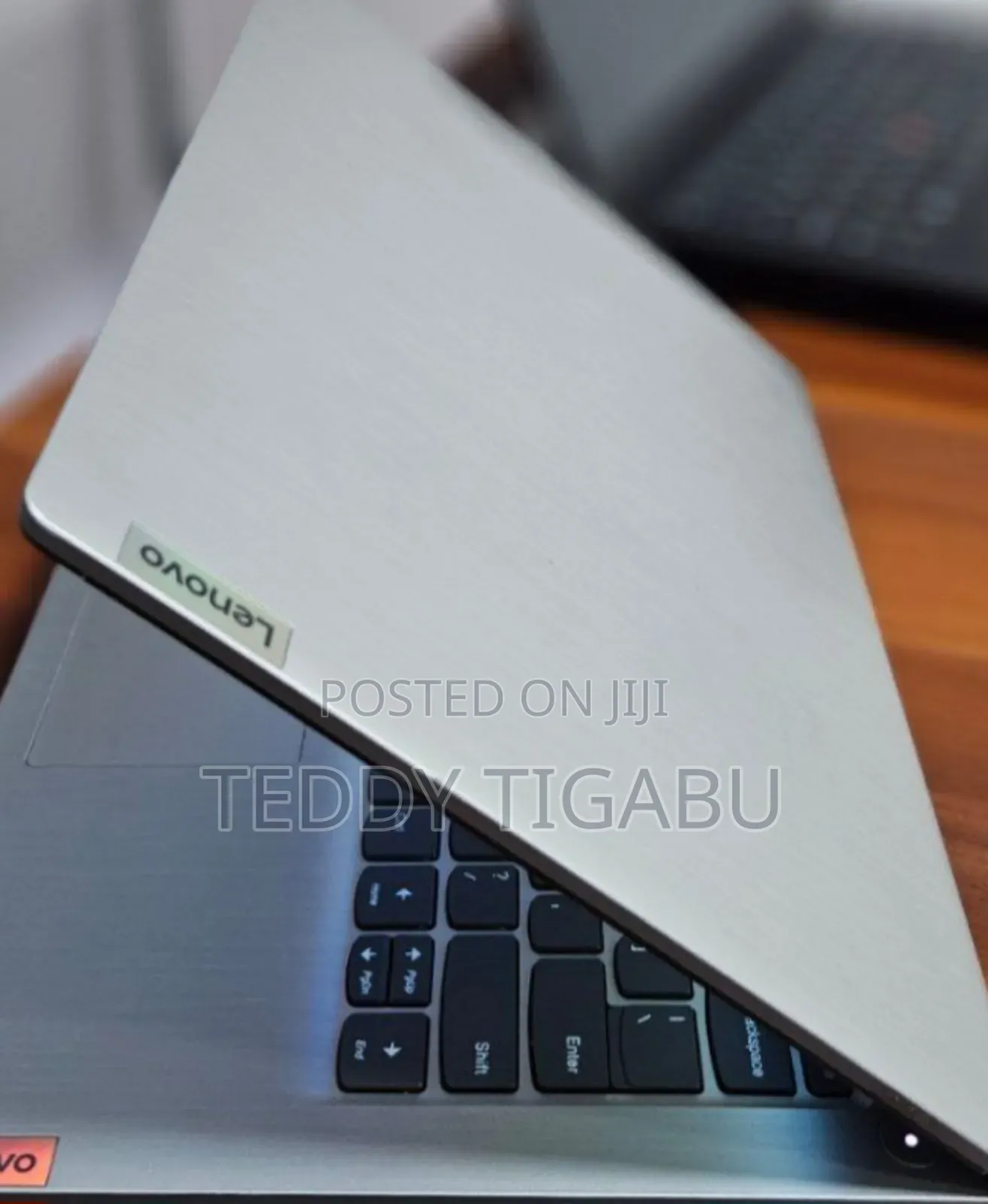 New Laptop Lenovo IdeaPad Z380 8GB Intel Core I3 SSD 256GB