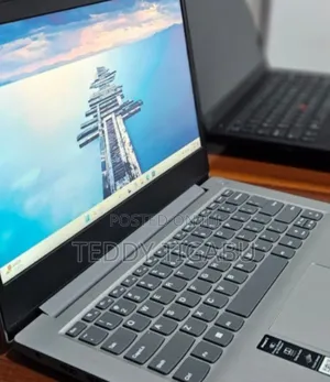 New Laptop Lenovo IdeaPad Z380 8GB Intel Core I3 SSD 256GB