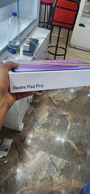 New Realme Pad 256 GB Red