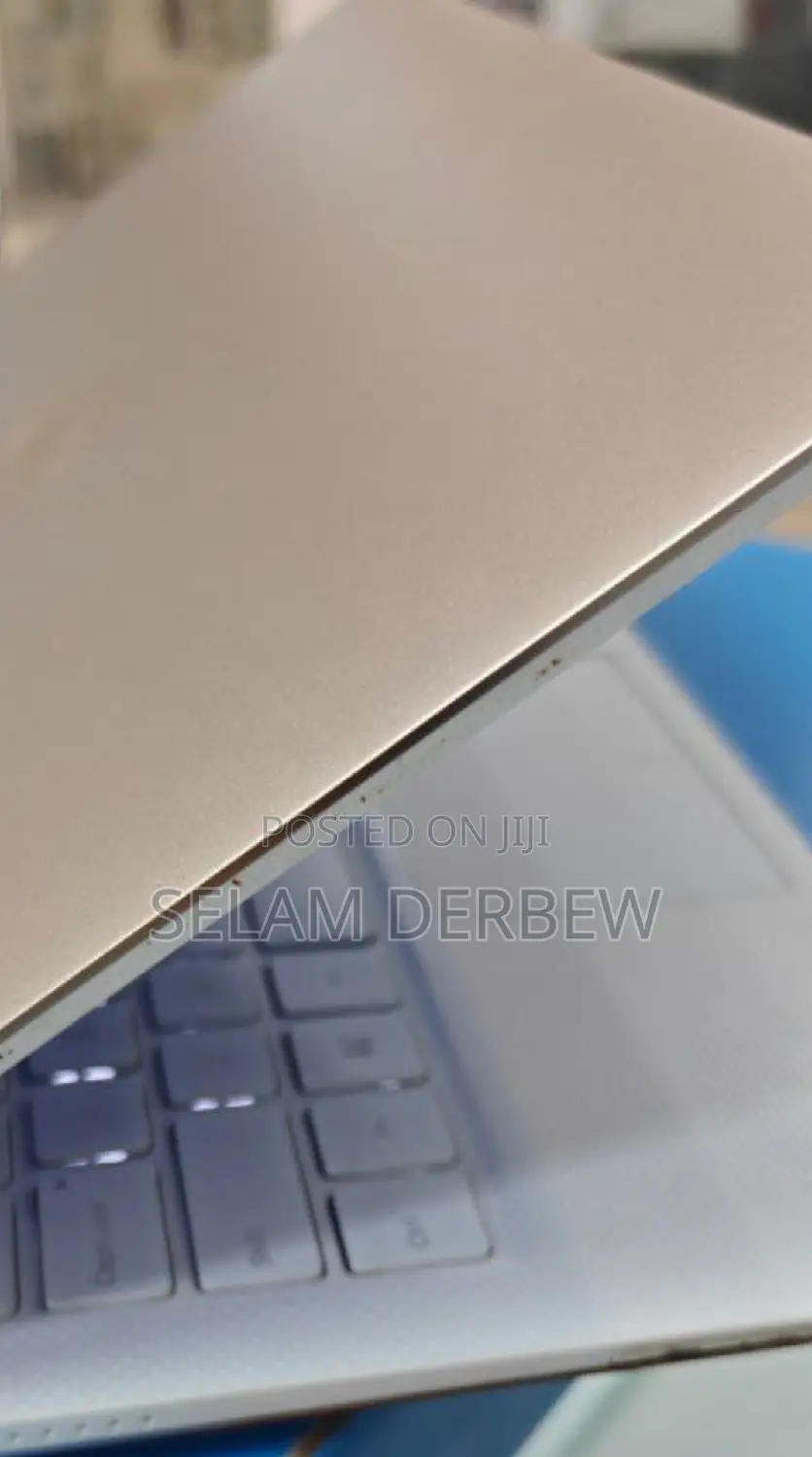 New Laptop Dell XPS 13 8GB Intel Core I7 SSD 512GB