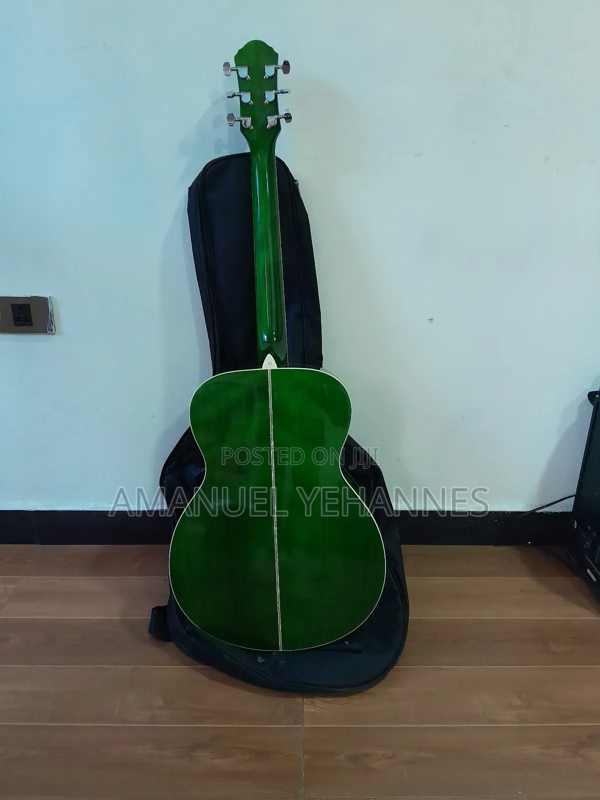 Washburn Acoustic Guitar