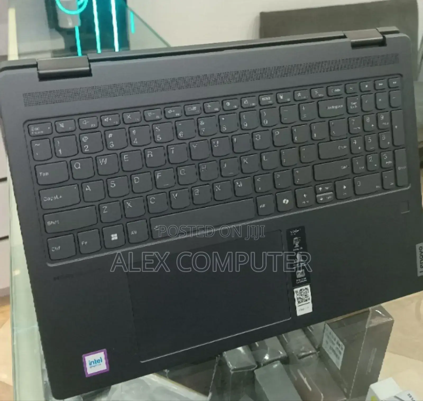 New Laptop Lenovo Yoga 7i 16GB Intel Core Ultra 7 SSD 1T