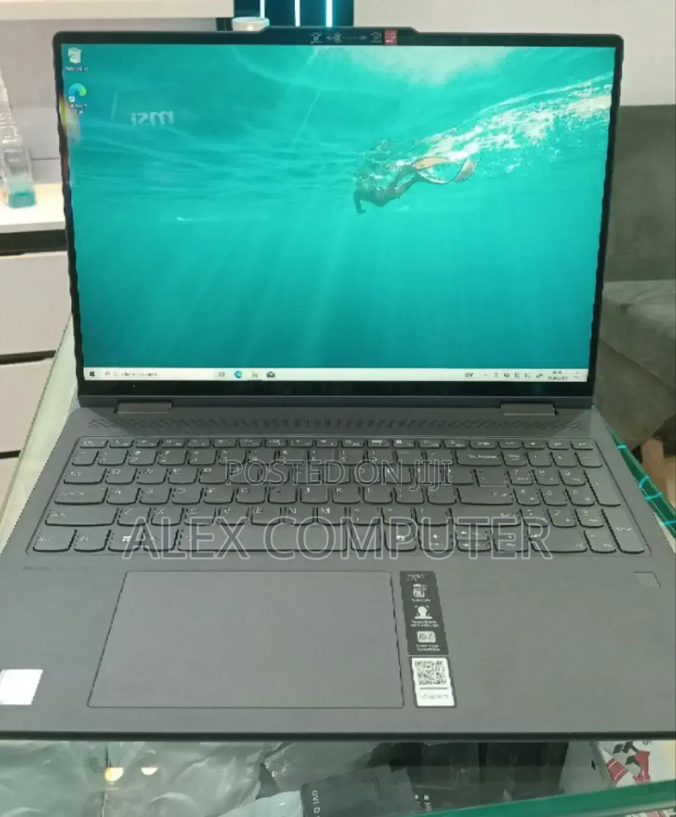 New Laptop Lenovo Yoga 7i 16GB Intel Core Ultra 7 SSD 1T