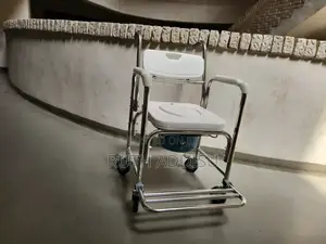 Commode Mini Wheel Chair5詹commode Mini Wheel Chair Medical