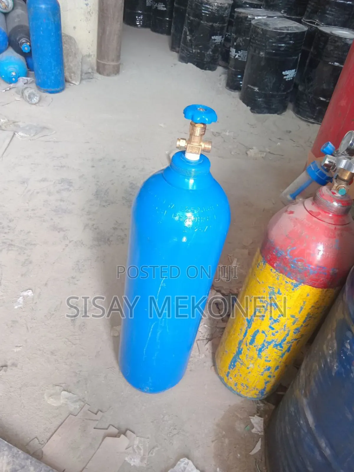 Oxygen Cylinder