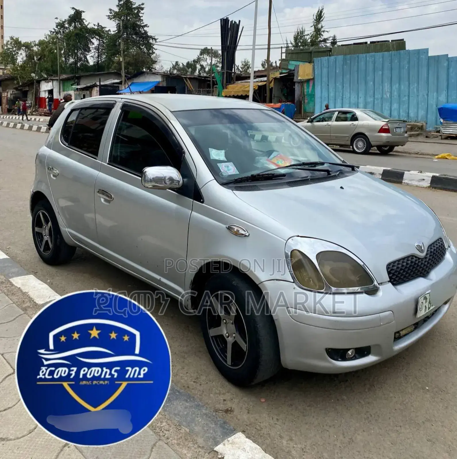 Toyota Vitz 2004 Silver