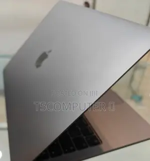 New Laptop Apple MacBook Pro 2022 M2 8GB Intel Core M2 SSD 256GB