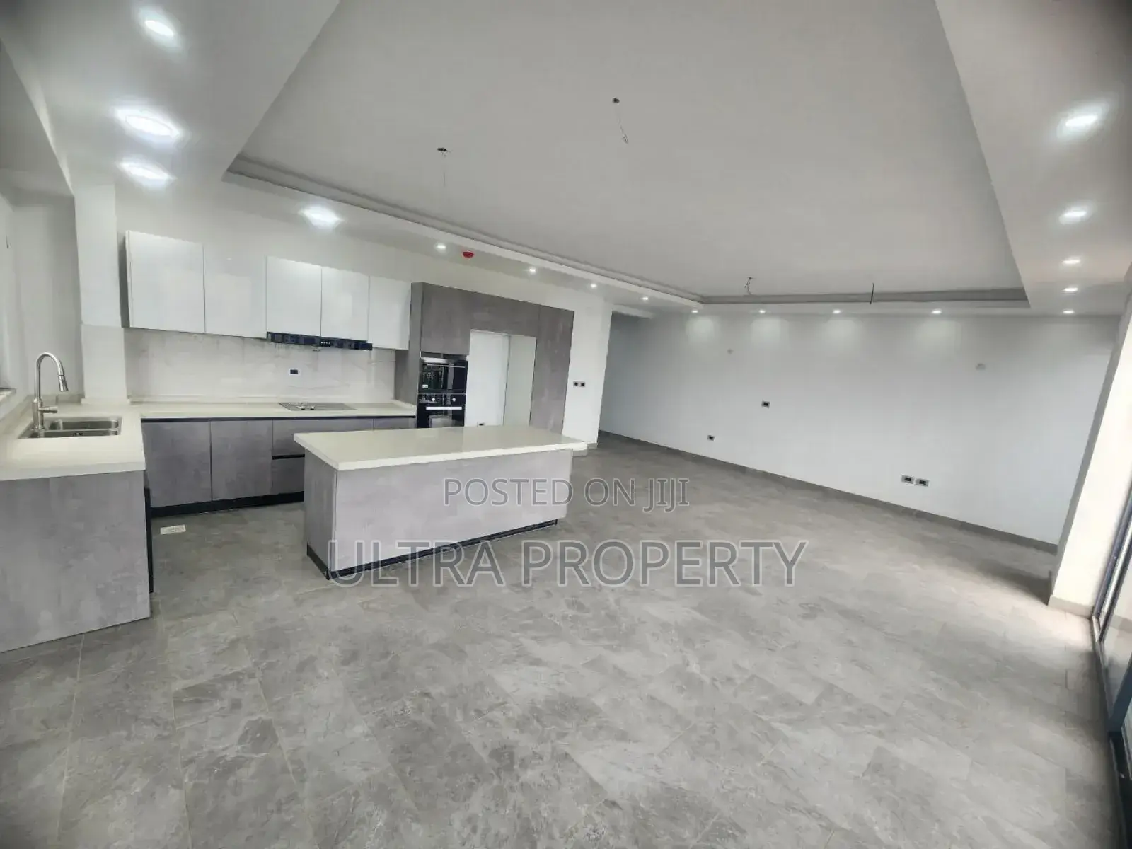 5bdrm Apartment in Bole for rent