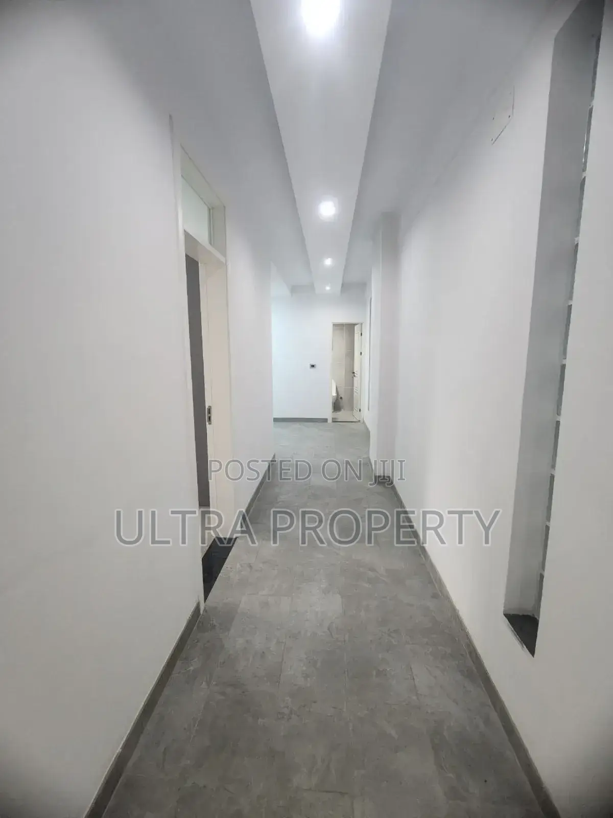 5bdrm Apartment in Bole for rent