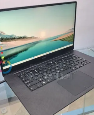 New Laptop Dell XPS 15 16GB Intel Core I7 SSD 512GB