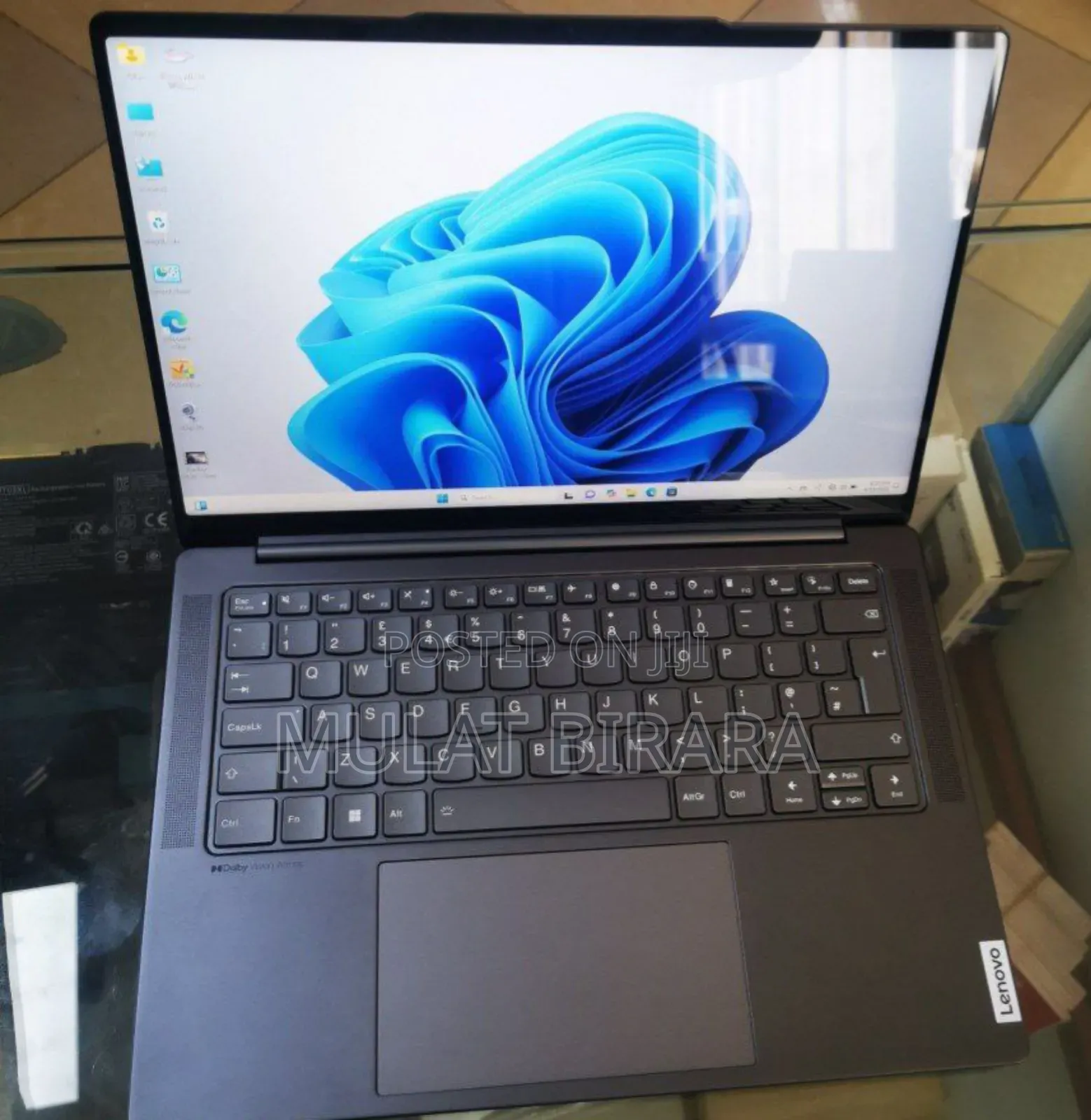 New Laptop Lenovo Yoga 7i 32GB Intel Core I7 SSD 1T