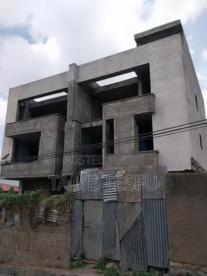 7bdrm House in 02 Kidanemihiret, Yeka for sale