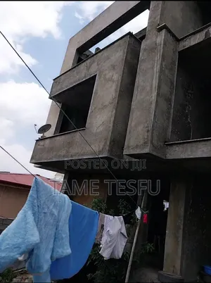 7bdrm House in 02 Kidanemihiret, Yeka for sale