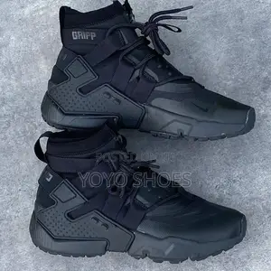 Nike Grip Boots