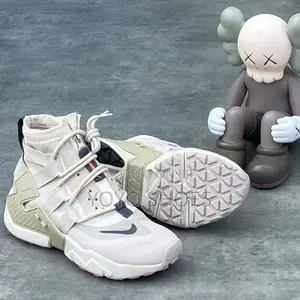 Nike Grip Boots