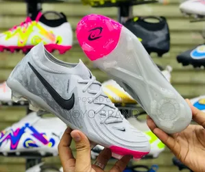 Nike Phantom Foot Ball Shoes