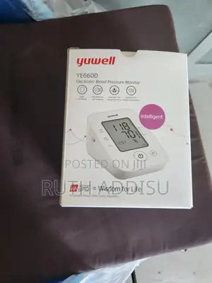 Photo - Blood Pressuer Monitor7走digital Blood Pressuer Monitor