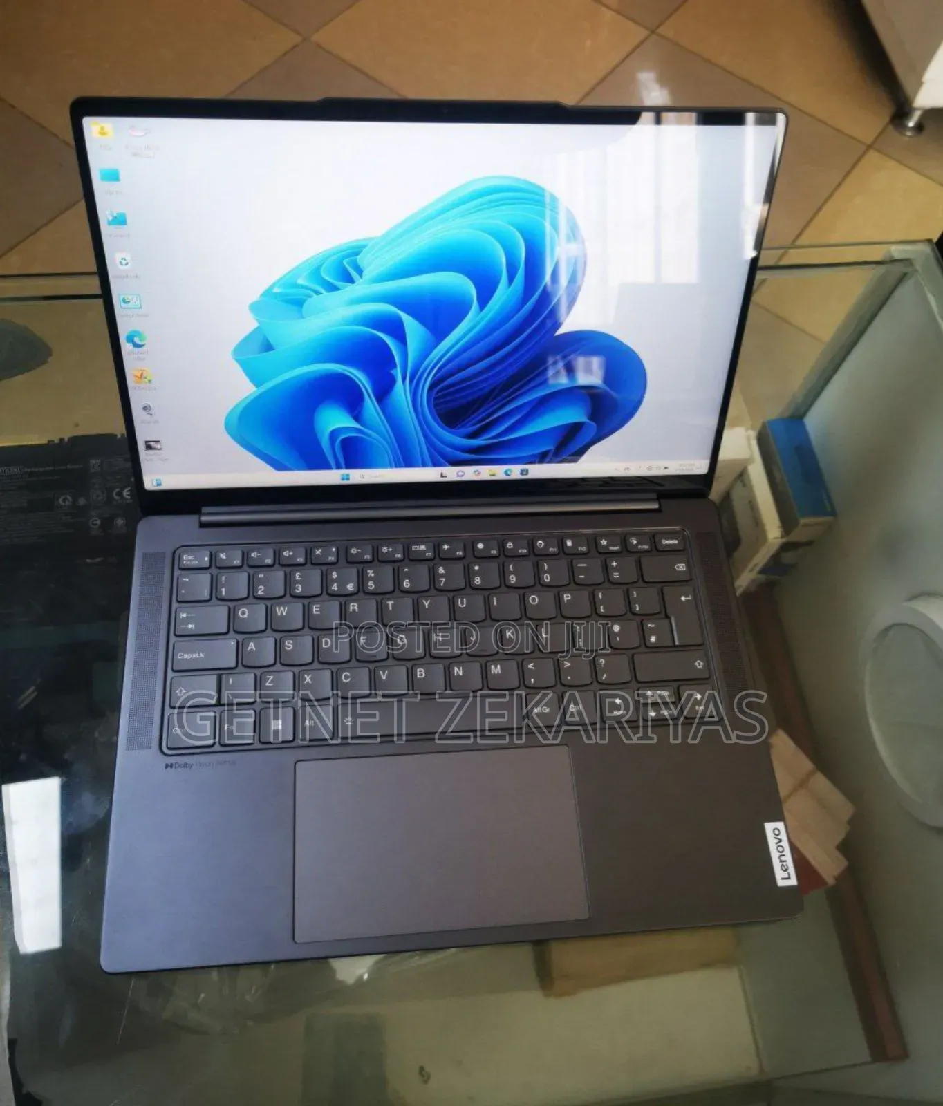 New Laptop Lenovo Yoga 730 32GB Intel Core I7 SSD 1T