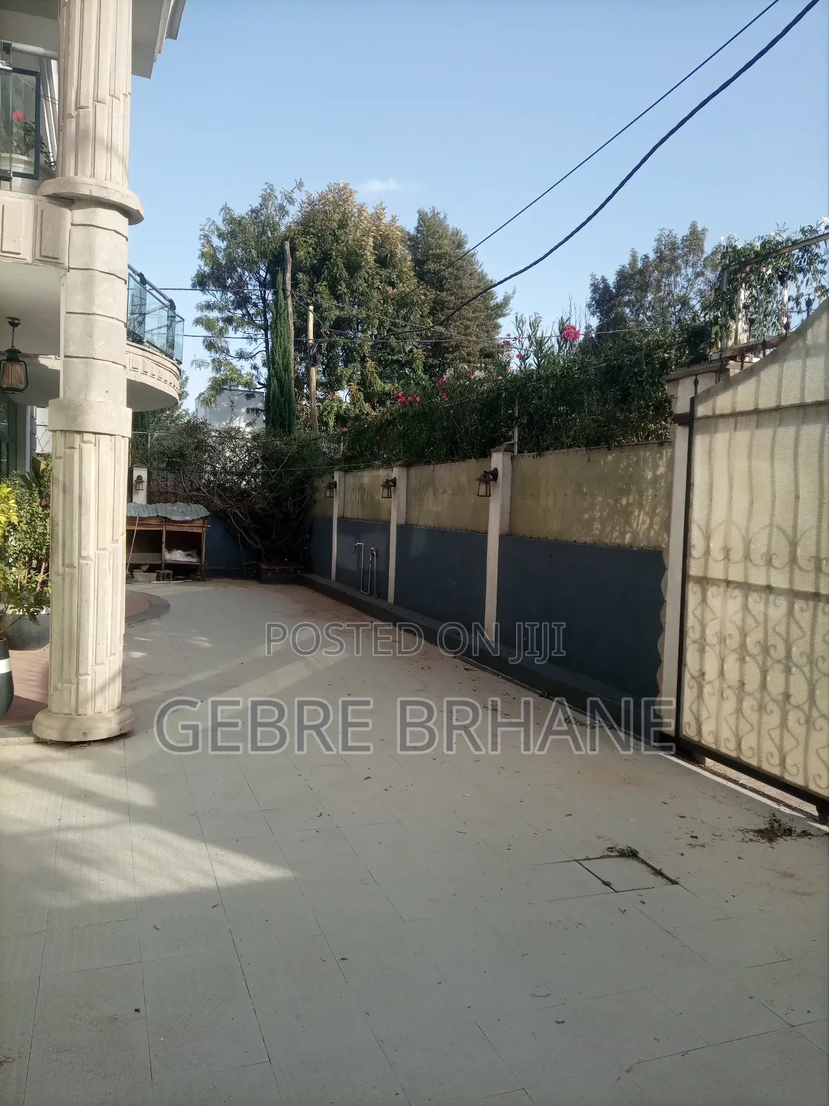 5bdrm House in G+1, Yeka for rent