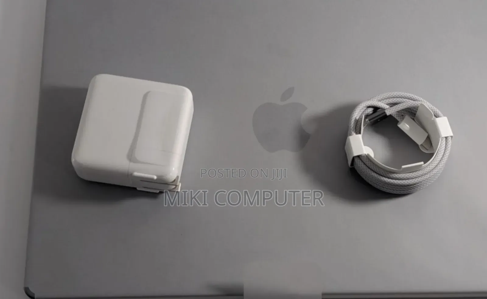 New Laptop Apple MacBook Pro 2023 M3 Pro 14-Inch 8GB Intel SSD 512GB