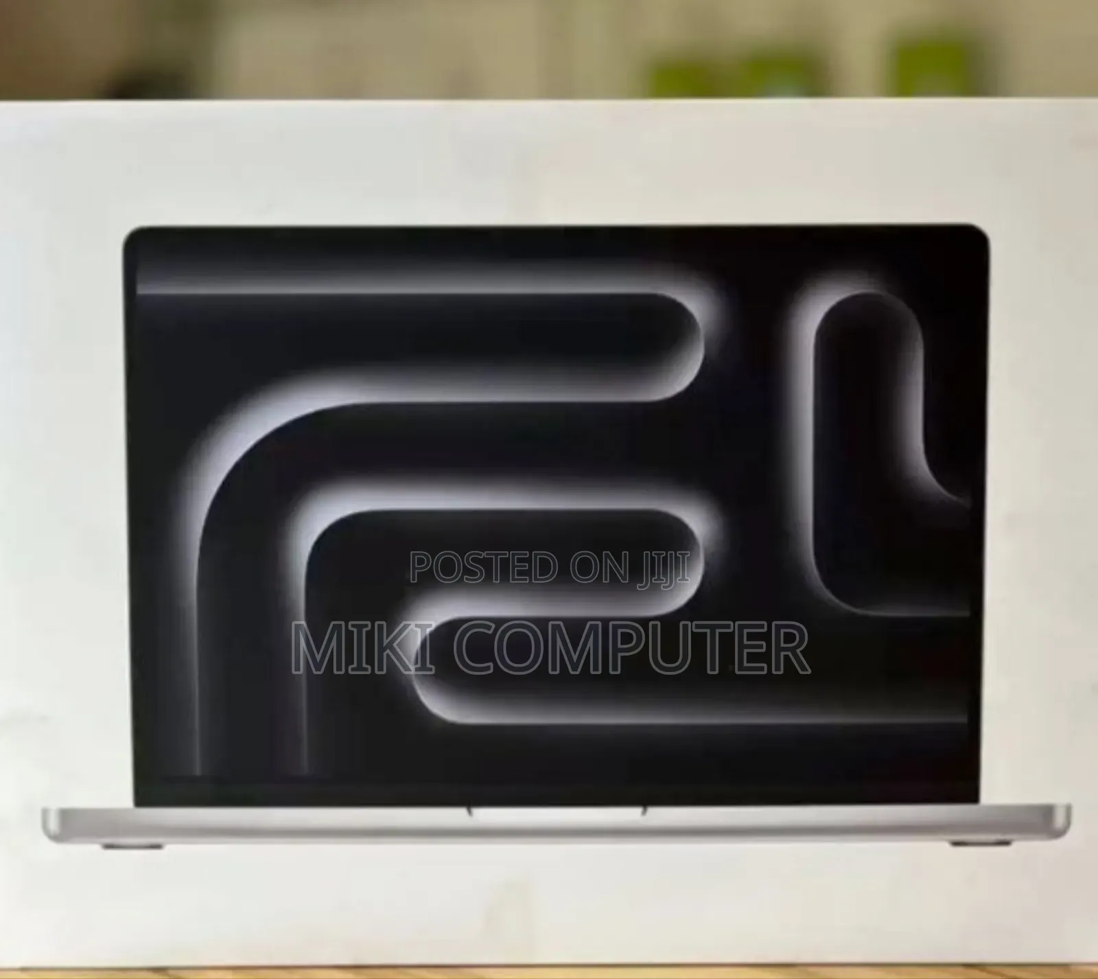 New Laptop Apple MacBook Pro 2023 M3 Pro 14-Inch 8GB Intel SSD 512GB