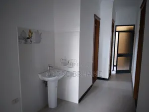 3bdrm Villa in Villa, Yeka for rent