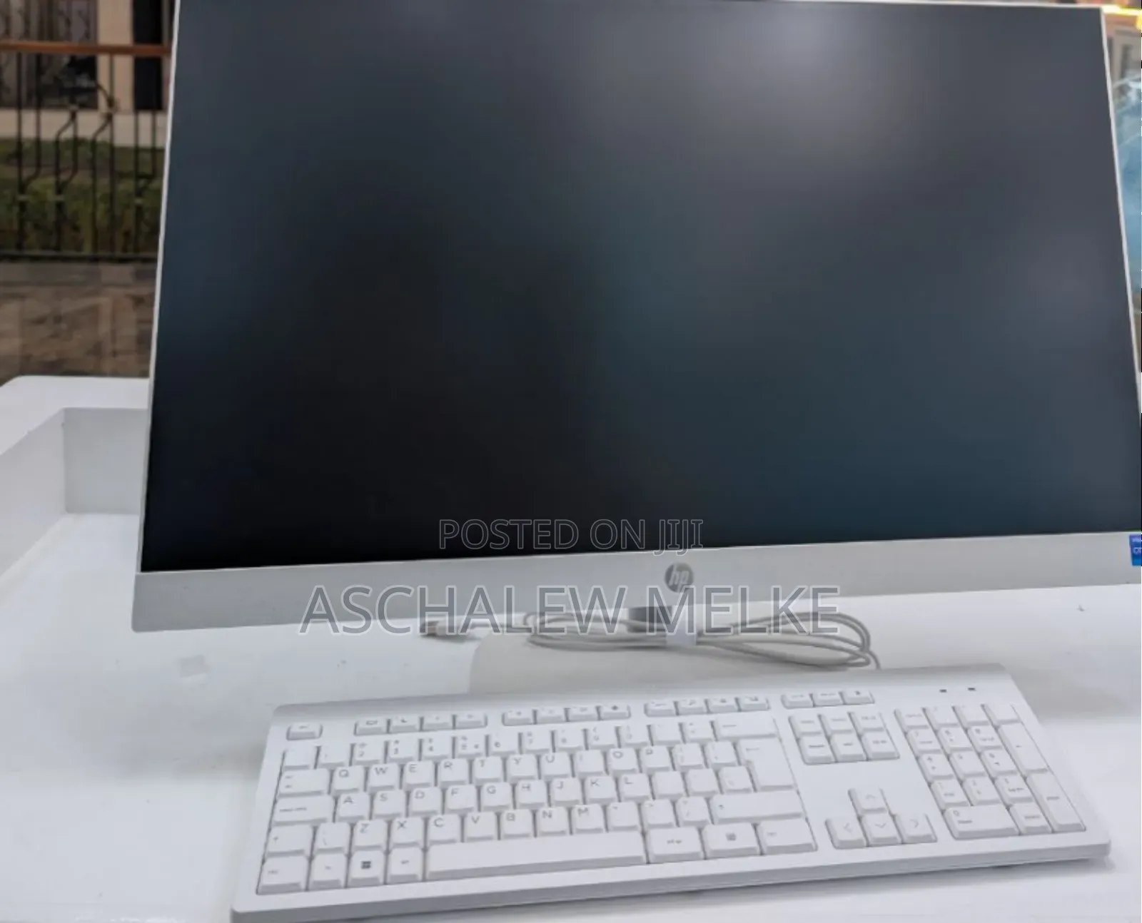 New HP ProOne 240 G10 All-in-One 8GB Intel Core I7 SSD 512GB