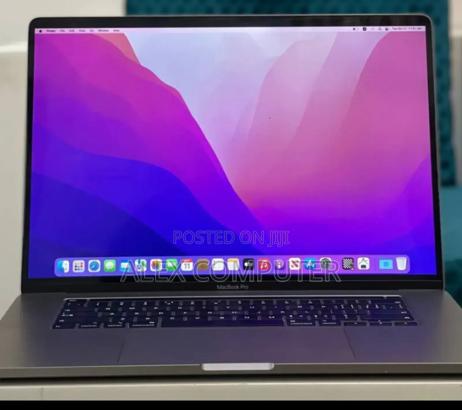 New Laptop Apple MacBook Pro 2019 16GB Intel Core I9 SSD 1T