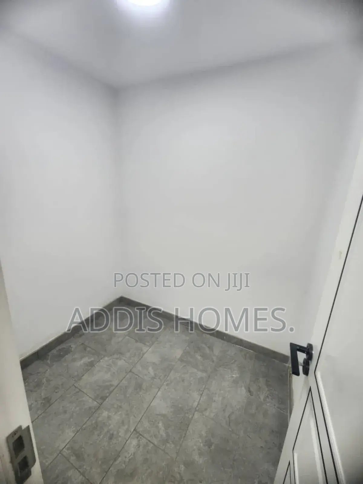 4bdrm Apartment in Bole for rent