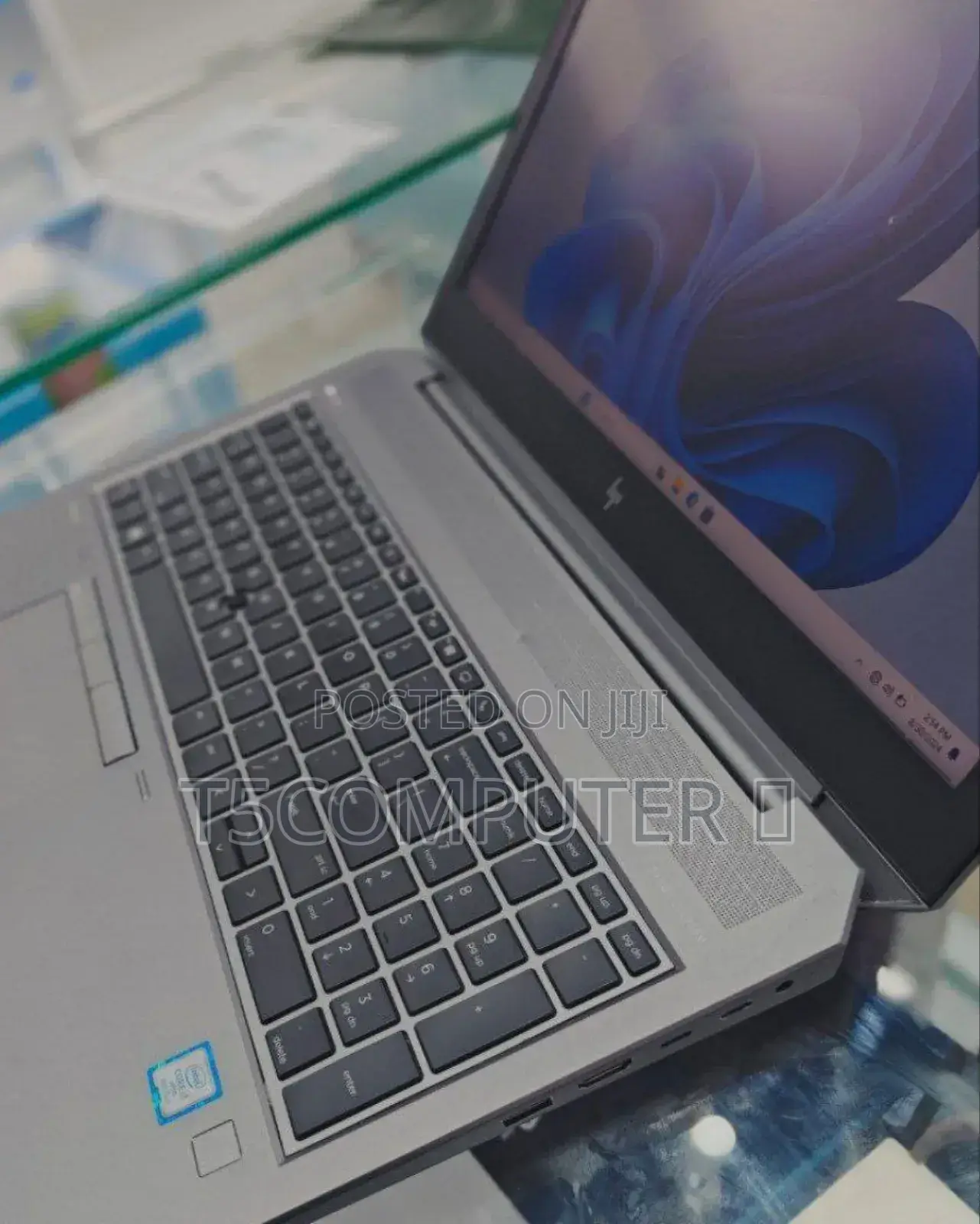 New Laptop HP ZBook 14 16GB Intel Core I7 SSD 512GB