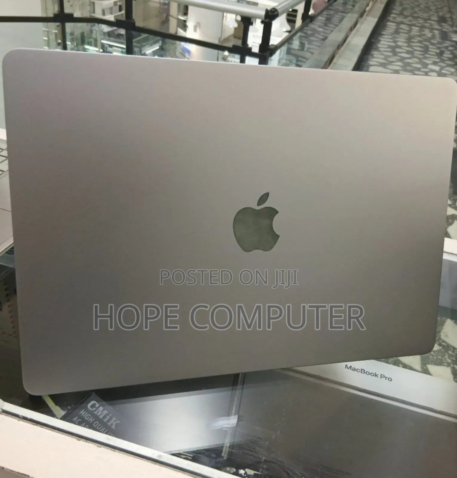 New Laptop Apple MacBook Air 2024 M3 15-Inch 8GB Apple M3 SSD 256GB