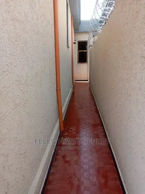 3bdrm Villa in አአ, Bole for Sale