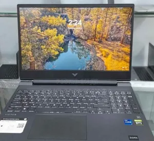 New Laptop HP Victus 15 16GB Intel Core I7 SSD 512GB