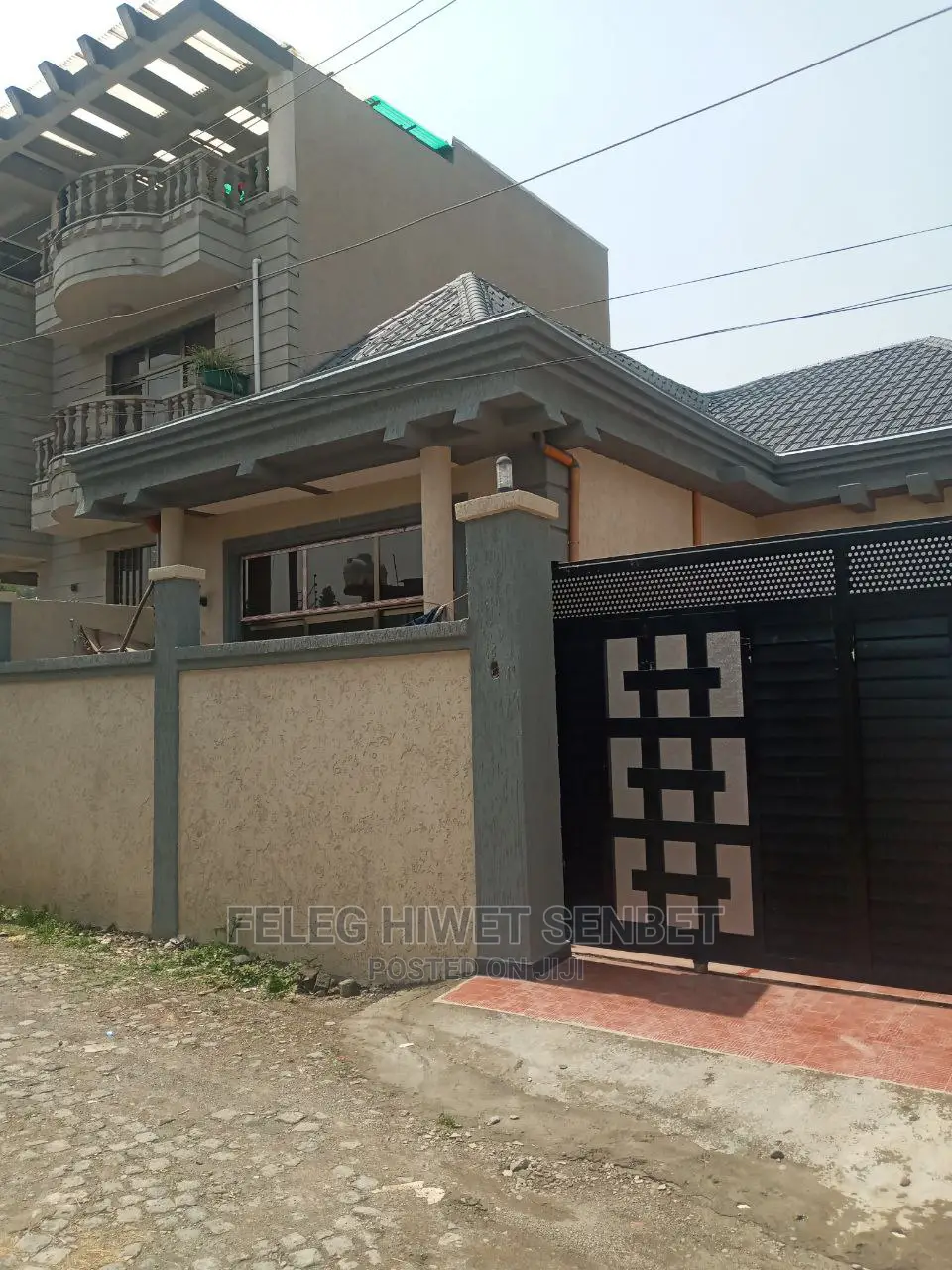 3bdrm Villa in አአ, Bole for Sale