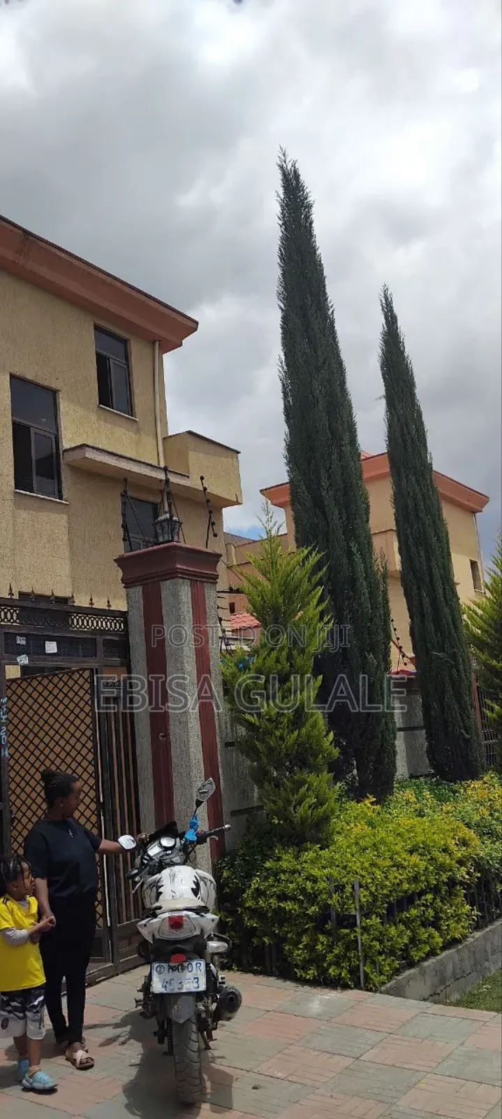 Furnished 4bdrm Apartment in Yeka for rent