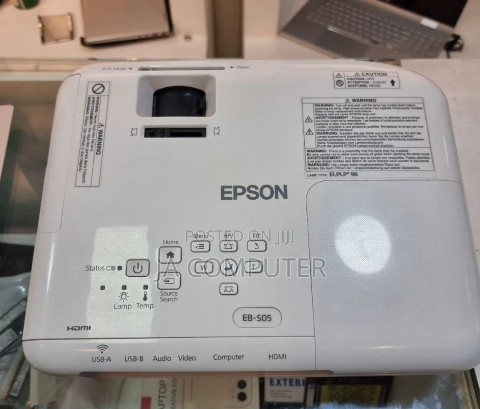 Epson Eb-S05