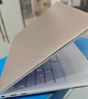 New Laptop Dell XPS 13 8GB Intel Core I7 SSD 512GB