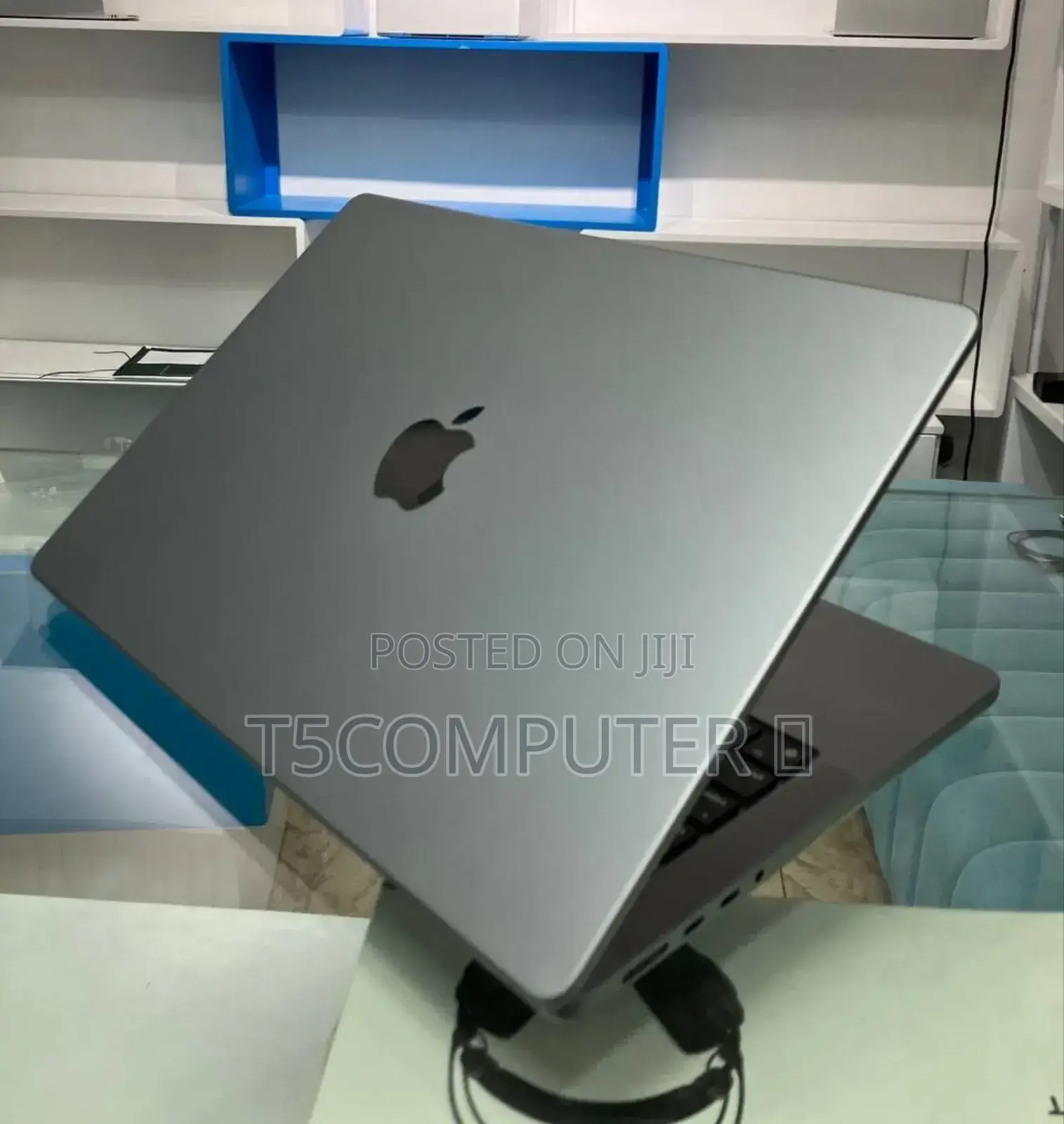 New Laptop Apple MacBook Pro M1 16GB Apple M1 SSD 1T
