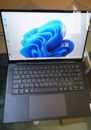 New Laptop Lenovo 32GB Intel Core I7 SSD 1T