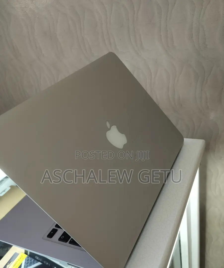 New Laptop Apple MacBook 2013 8GB Intel Core I7 SSD 512GB