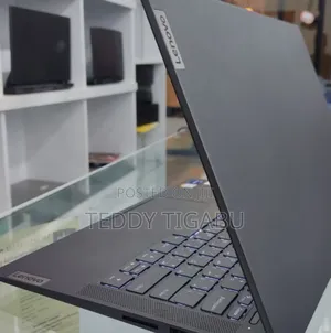 New Laptop Lenovo Ideapad 3 16GB Intel Core I7 SSD 512GB