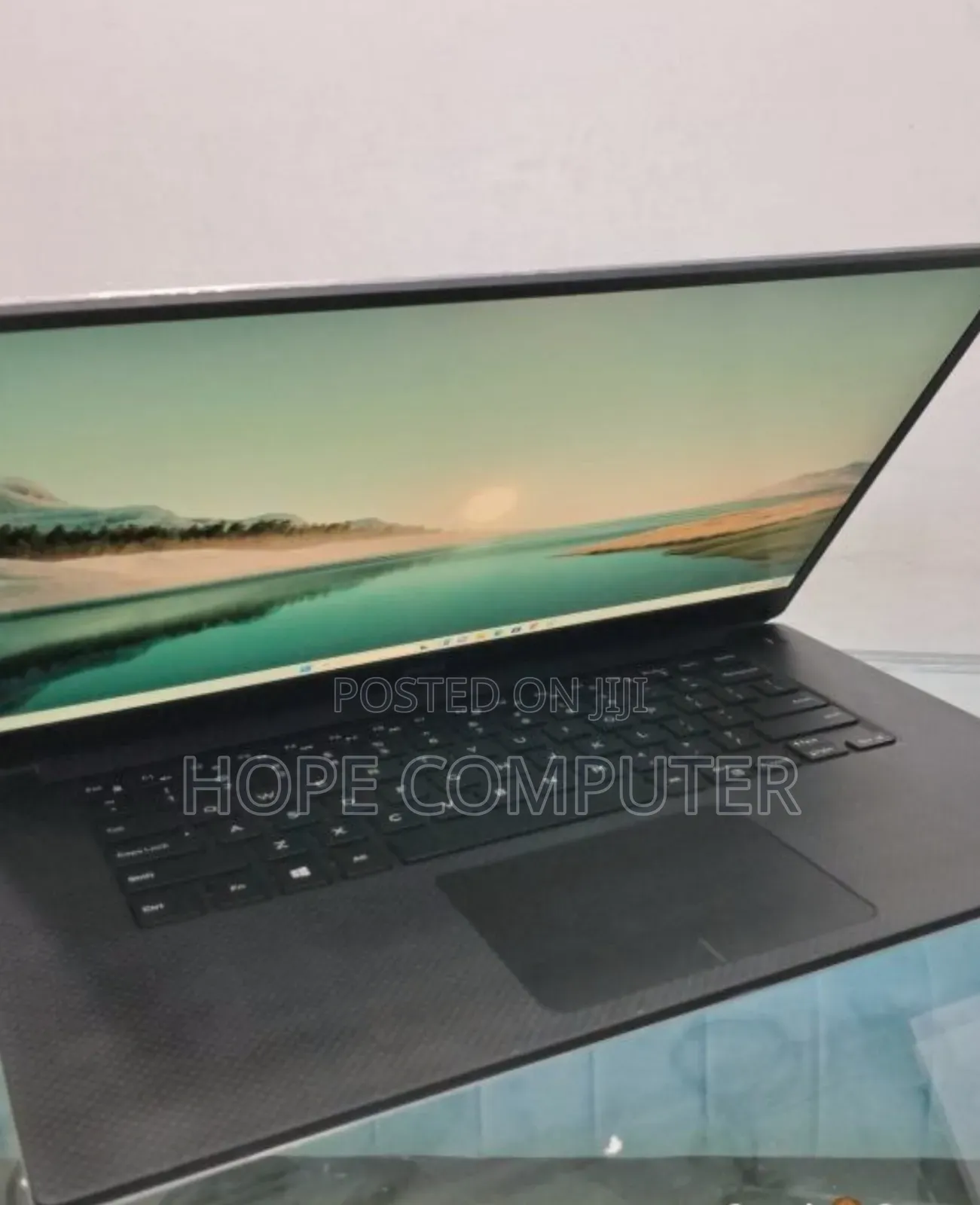 New Laptop Dell XPS 15 16GB Intel Core I7 SSD 512GB