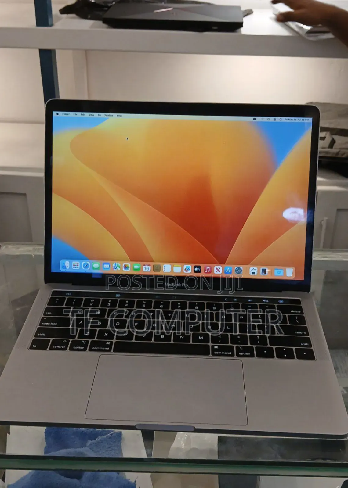 New Laptop Apple MacBook Pro 2019 8GB Intel Core I5 SSD 128GB