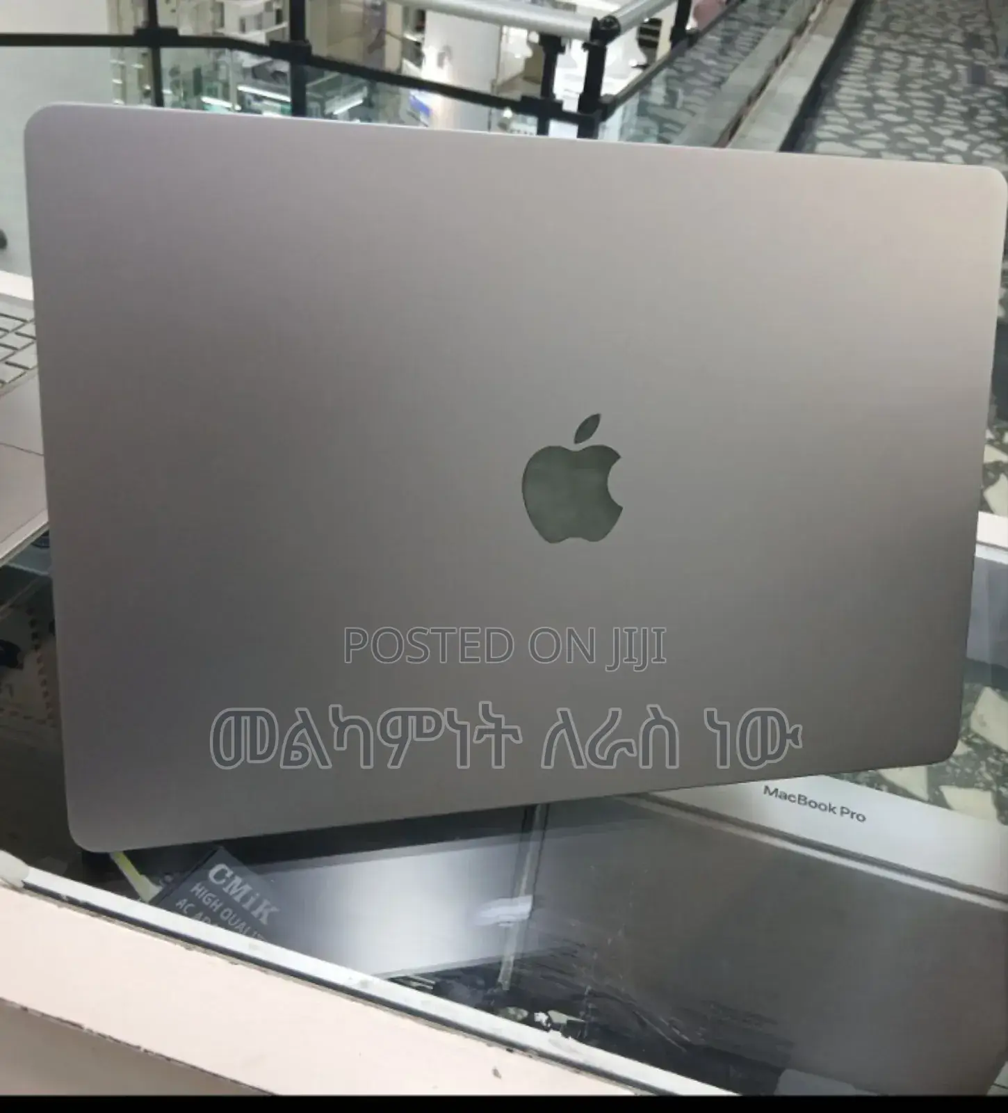 New Laptop Apple MacBook Air 2024 M3 15-Inch 8GB Apple M3 SSD 256GB