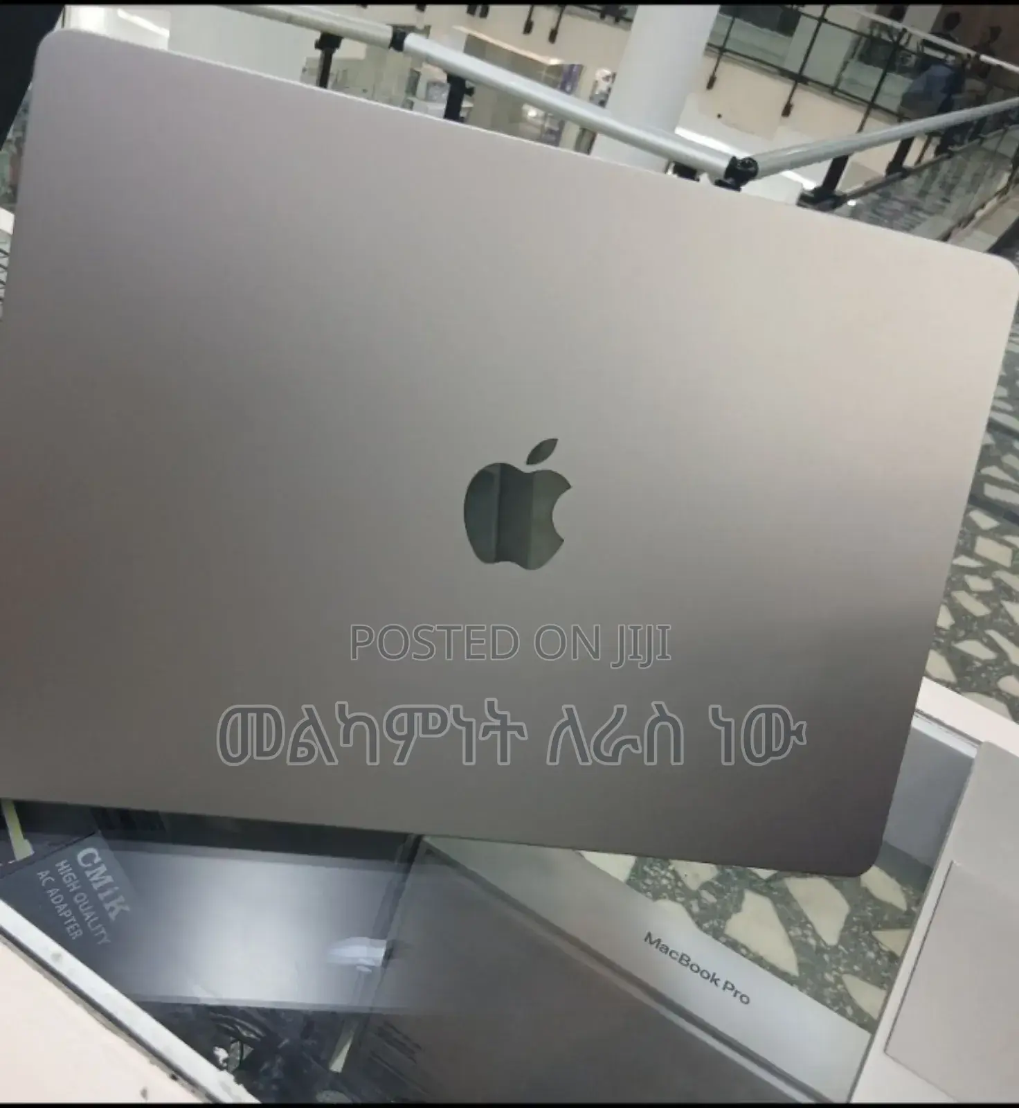 New Laptop Apple MacBook Air 2024 M3 15-Inch 8GB Apple M3 SSD 256GB