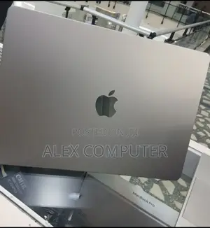 New Laptop Apple MacBook Air 2024 M3 15-Inch 8GB Apple M3 SSD 256GB